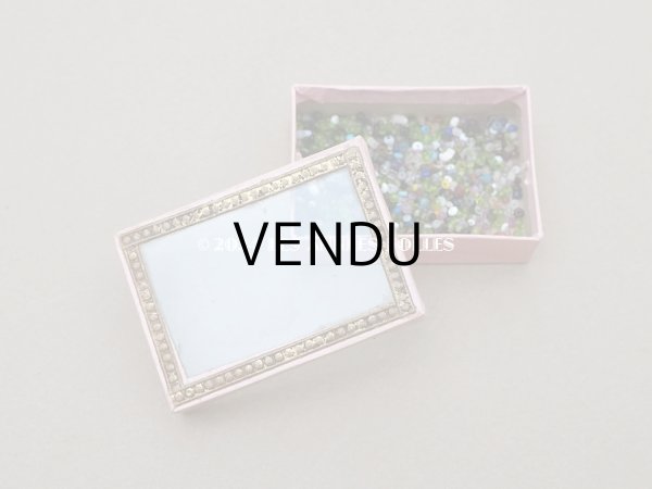 画像5: 1900年代頃　アンティーク ガラスの蓋の紙箱 淡いピンク (5)