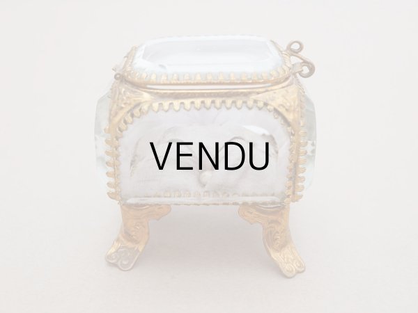 画像11: 19世紀末 アンティーク ジュエリーボックス 藤色 グレイッシュパープルのシルククッション  (11)