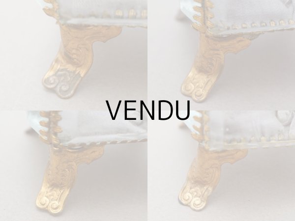 画像13: 19世紀末 アンティーク ジュエリーボックス 藤色 グレイッシュパープルのシルククッション  (13)