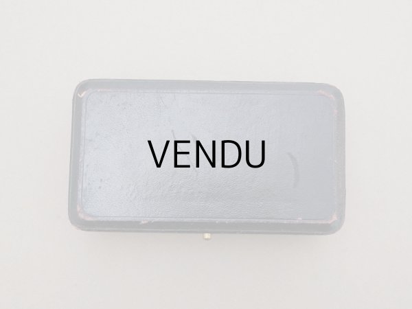 画像7: 19世紀 アンティーク 本革製 ジュエリーボックス ブレスレット用 (7)