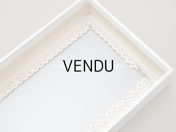 画像10: アンティーク プレザントワール 硝子の蓋のショーケース 初聖体の腕章入れ (10)