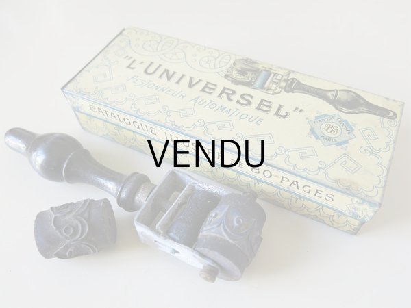 画像3: アンティーク 刺繍図案用 ローラースタンプ メタル製ケース付 ”L'UNIVERSEL" FESTONNEUR AUTOMATIQUE (3)