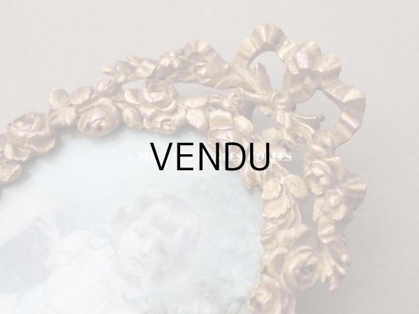 画像5: 19世紀末 アンティーク  ブロンズ製フレーム ミニアチュール (肖像画)入り 薔薇のガーランド (5)