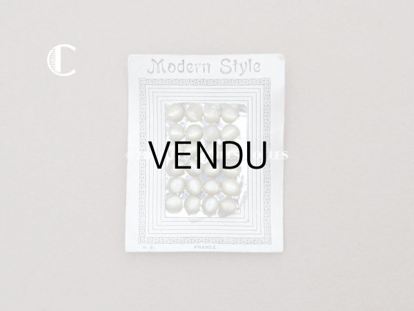 画像8: アンティーク マザーオブパール製 極小 ボタン 5mm 24ピース シェルボタン 枯草色（淡いカーキ) (8)