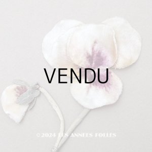 画像: *蚤の市*アンティーク パンジーの布花 ホワイトベージュ&深紫