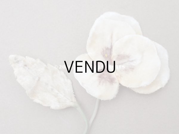 画像2: ＊蚤の市＊アンティーク パンジーの布花 ホワイトベージュ (2)