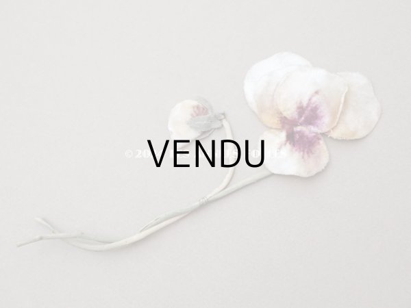 画像2: ＊蚤の市＊アンティーク パンジーの布花 ホワイトベージュ＆深紫 (2)