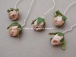 画像9: アンティーク 小さな薔薇の布花 5〜6ピースのセット パウダーピンク ドール用 (9)