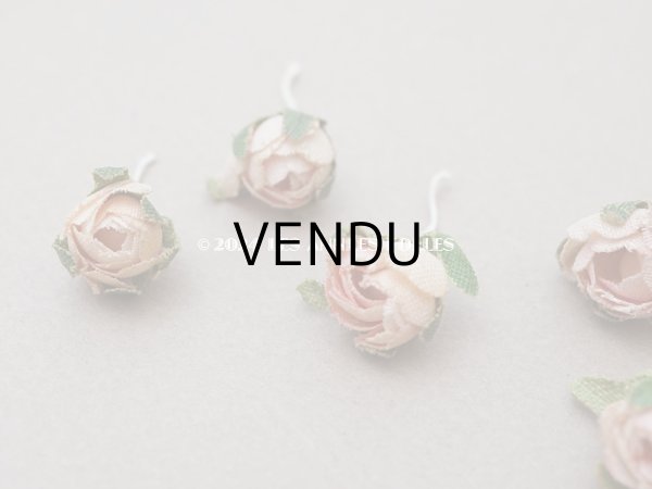 画像3: アンティーク 小さな薔薇の布花 5〜6ピースのセット パウダーピンク ドール用 (3)
