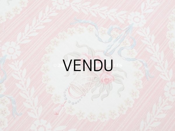 画像4: 【セール対象外】アンティーク  ローズパニエ柄 ファブリック 2点セット 81×49〜54cm & 35×60〜63cm (4)