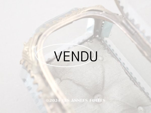 画像12: 19世紀末 アンティーク 小さなジュエリーボックス カーキグレイのシルククッション  (12)