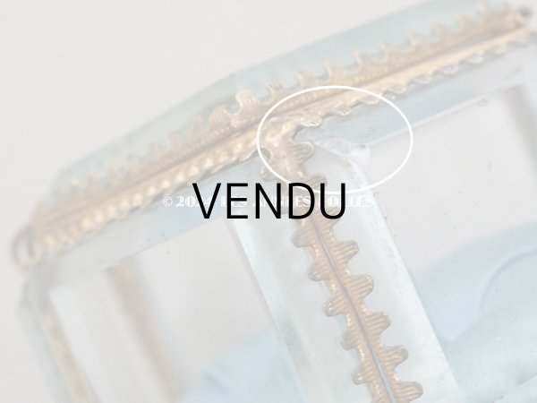 画像14: 19世紀末 アンティーク ジュエリーボックス 6角形 スモーキーブルーのシルク製クッション (14)