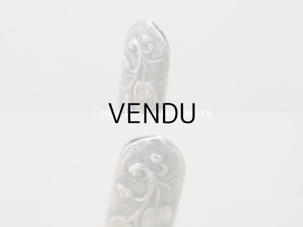 画像7: アンティーク シルバー製 鈴蘭のニードルケース (7)