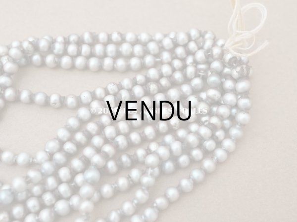 画像6: アンティーク サフィレット色 スフレビーズ ラウンド型 4mm 約750〜900ピースのセット 吹きガラス製ビーズ  (6)