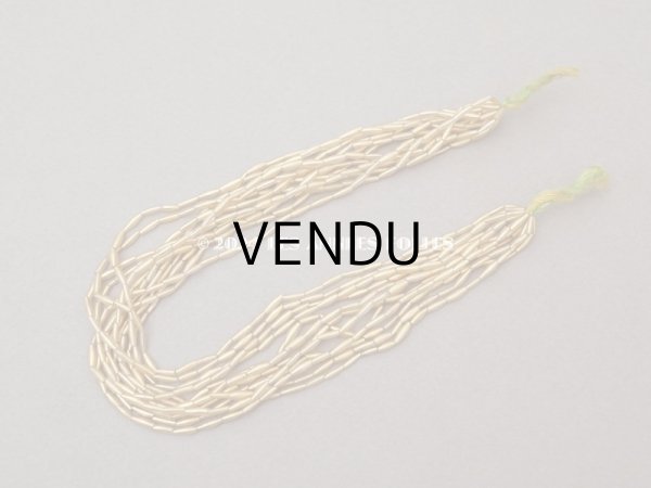 画像2: アンティーク 極小 スフレビーズ ゴールド 磨りガラス風 2×5〜7mm 吹きガラス製ビーズ　　 (2)