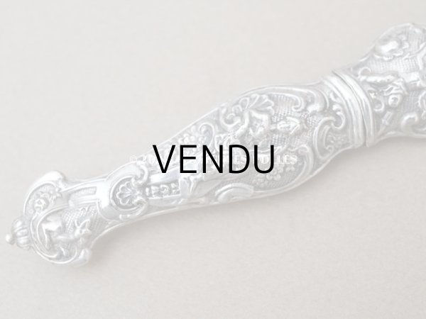 画像3: ＊蚤の市＊アンティーク シルバー製 天使のニードルケース ロココ調  (3)