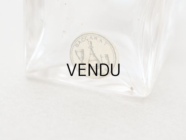 画像12: 19世紀末 アンティーク バカラ社のクリスタル香水瓶入り 裁縫箱 レッド＆パウダーブルー ベルベット＆シルククッション (12)