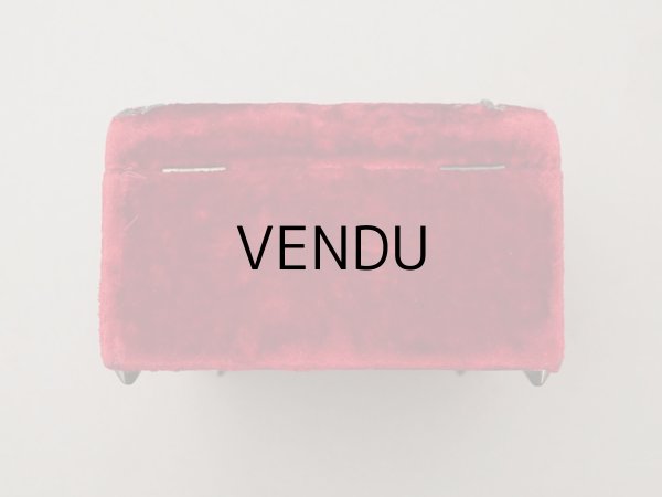 画像18: 19世紀末 アンティーク バカラ社のクリスタル香水瓶入り 裁縫箱 レッド＆パウダーブルー ベルベット＆シルククッション (18)