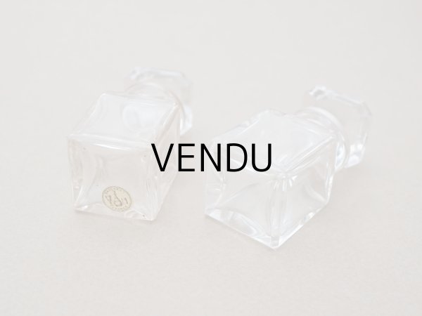 画像11: 19世紀末 アンティーク バカラ社のクリスタル香水瓶入り 裁縫箱 レッド＆パウダーブルー ベルベット＆シルククッション (11)