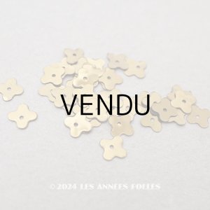 画像: 19世紀末 アンティーク メタル製 5mm 花型 スパンコール アンティークゴールド 50ピースのセット 