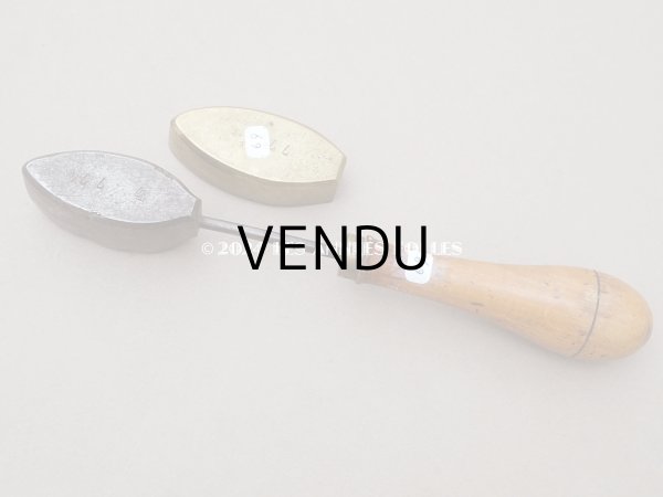 画像5: 19世紀末 アンティーク  こて リーフ 型押し  (5)