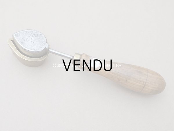 画像5: 19世紀末 アンティーク  こて 薔薇のリーフ 型押し  (5)