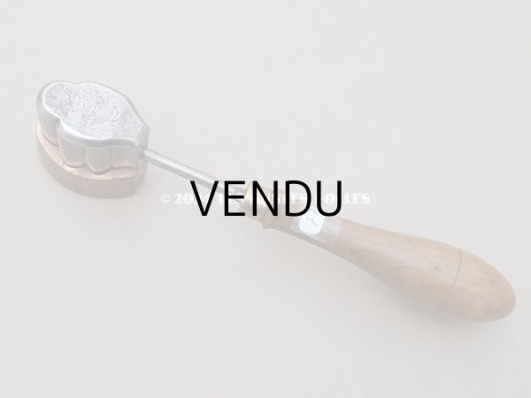 画像5: 19世紀末 アンティーク  こて 薔薇のリーフ 型押し  (5)