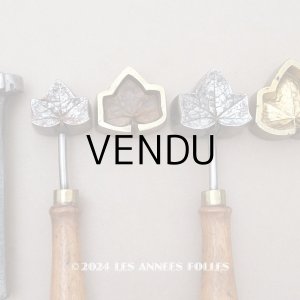 画像: 19世紀末 アンティーク  こて & 抜き型 アイビーのリーフ 3点セット