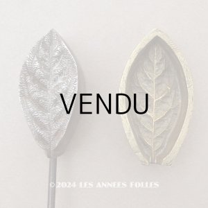 画像: 19世紀末 アンティーク  こて リーフ 型押し 