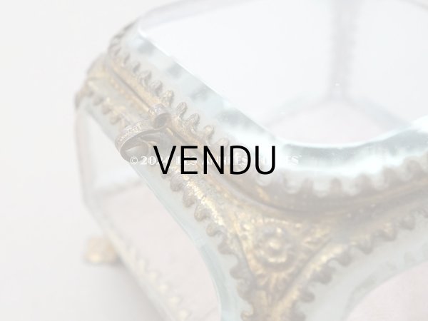 画像8: 19世紀末 アンティーク ジュエリーボックス ピンクのシルククッション  (8)