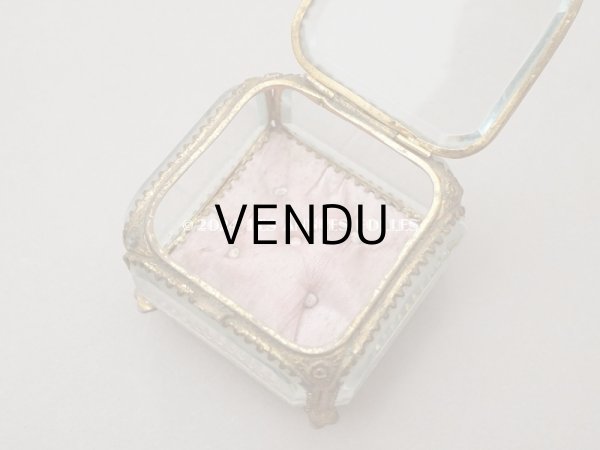 画像11: 19世紀末 アンティーク ジュエリーボックス ピンクのシルククッション  (11)