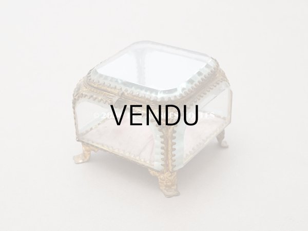 画像3: 19世紀末 アンティーク ジュエリーボックス ピンクのシルククッション  (3)