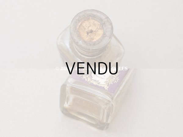 画像7: アンティーク 小さな パフュームボトル 天使＆ロカイユ装飾  EXTRAIT CONCENTRE POUR LE MOUCHOIR  (7)