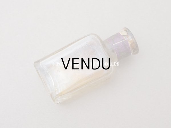 画像4: アンティーク 小さな パフュームボトル 天使＆ロカイユ装飾  EXTRAIT CONCENTRE POUR LE MOUCHOIR  (4)