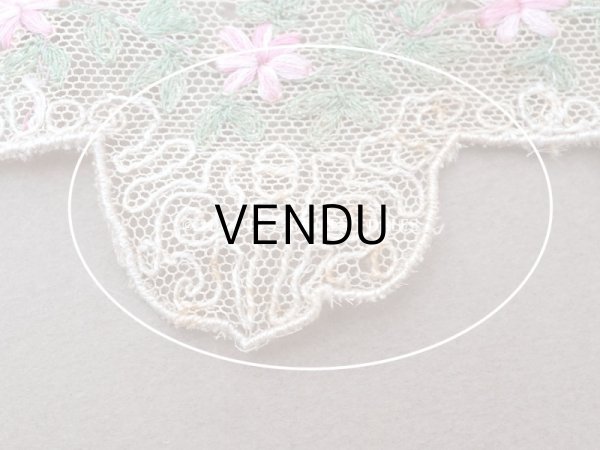 画像6: 1930年頃 アンティーク レース ピンクの花の刺繍入り 95cm (6)