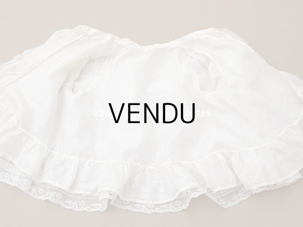 画像14: 1900年頃 アンティーク ドール&ベビー用 袖付きケープ ドット刺繍のコットンファブリック＆レース 裏地付き (14)