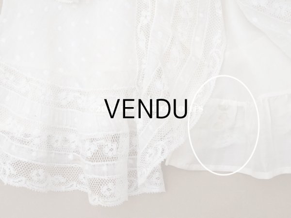画像8: 1900年頃 アンティーク ドール&ベビー用 袖付きケープ ドット刺繍のコットンファブリック＆レース 裏地付き (8)