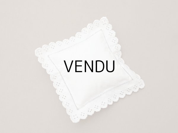 画像9: 1900年頃 アンティーク ドール用 手縫い&手刺繍のクッション  (9)