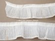 画像4: アンティーク プリーツリボン コットンオーガンジー オフホワイト  74cm 5cm幅 (4)