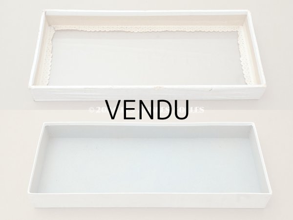 画像9: アンティーク プレザントワール 硝子の蓋のショーケース 初聖体の腕章入れ (9)