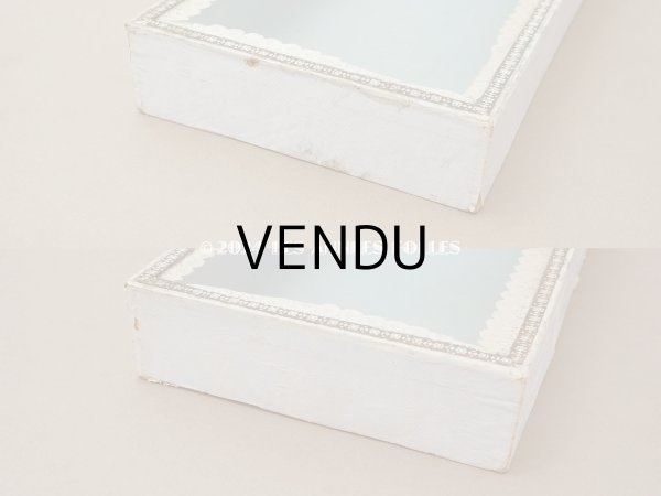 画像8: アンティーク プレザントワール 硝子の蓋のショーケース 初聖体の腕章入れ (8)