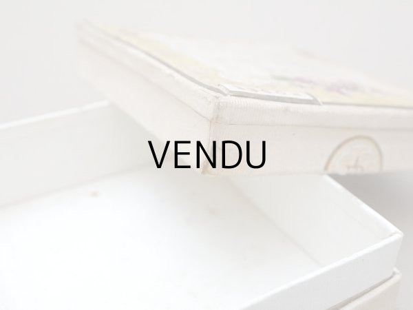 画像11: アンティーク ボンマルシェ 菫のパウダーボックス POUDRE DE RIZ VIOLETTE OLGA - PARFUMERIE DU BON MARCHE PARIS - (11)