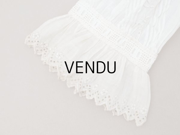 画像9: ＊蚤の市＊アンティーク ドール＆ベビー用 花刺繍のブラウス ホワイトワーク&レース (9)