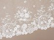 画像3: 19世紀末 アンティーク 幅広34cm アプリカシオン・アングルテール 3.05m 草花のブーケ＆ガーランド オフホワイト ボビンレース (3)