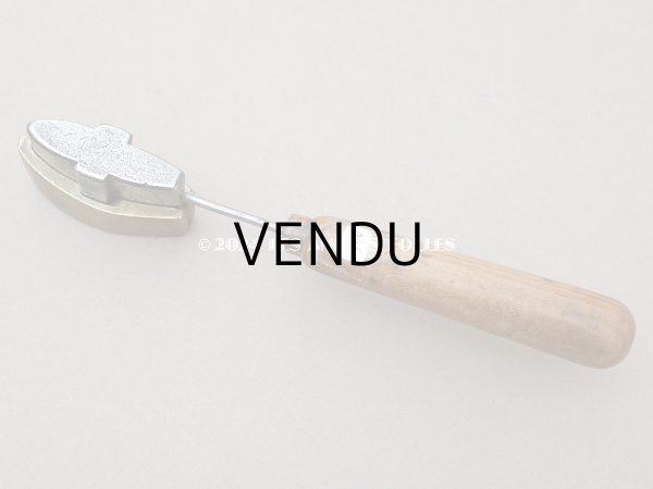 画像5: 19世紀末 アンティーク こて 花びら 型押し  (5)