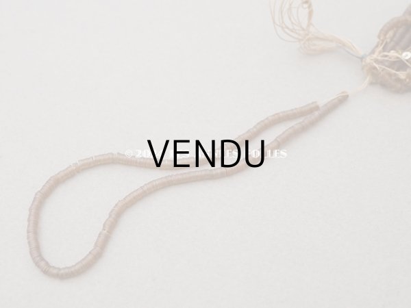 画像4: アンティーク ゼラチン製 スパンコール 2.5mm シャンパンゴールド (4)