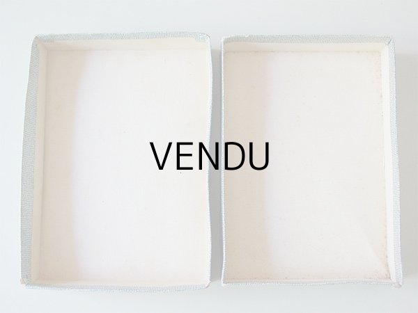 画像9: ＊蚤の市＊ アンティーク ジャンヌダルクのお菓子箱 & プチバトーのボックスのセット (9)