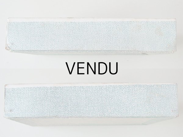 画像11: ＊蚤の市＊ アンティーク ジャンヌダルクのお菓子箱 & プチバトーのボックスのセット (11)