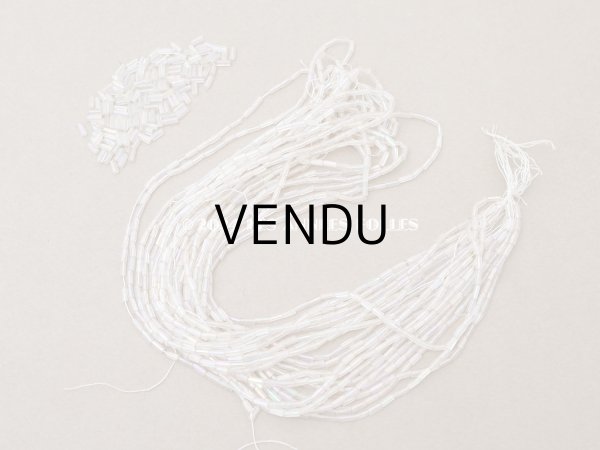画像2: アンティーク カット入り ガラスビーズ オーロラ加工 4〜4.5×2mm弱 30g (2)