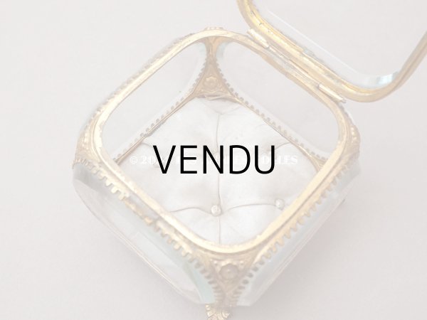 画像7: 19世紀末 アンティーク 大きなジュエリーボックス アイボリーのシルククッション  (7)